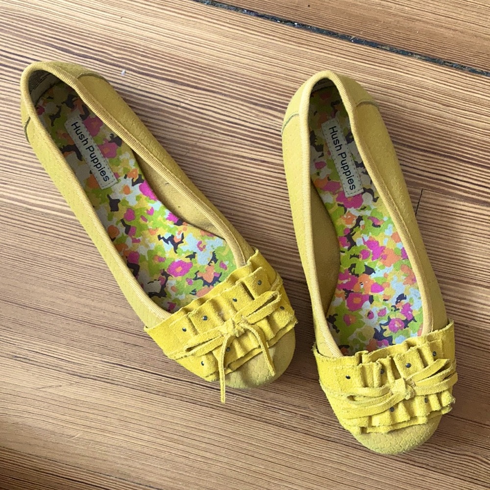 Hush Puppies in Gorgeous Yellow Suede
